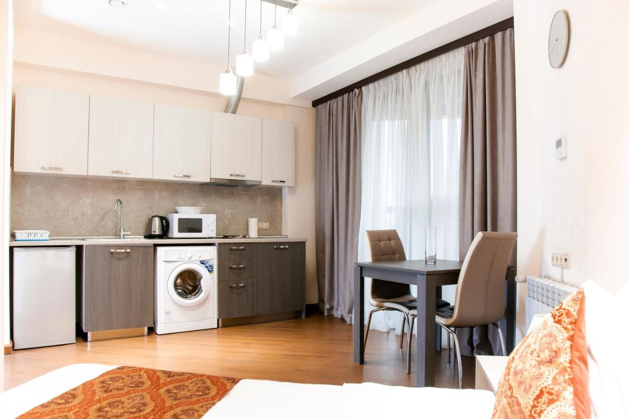 Ferienwohnung D&H Group Erivan Exterior foto